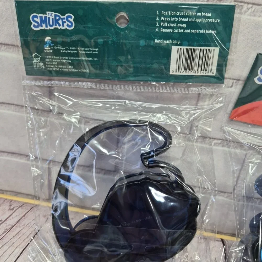 The Smurfs Blue Plastic Fun Shape Bread Crust Cutter,‎ Lot Of 2